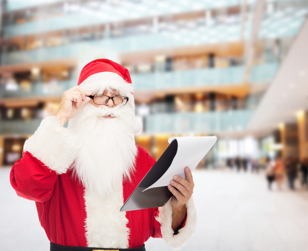 A mall Santa for a business